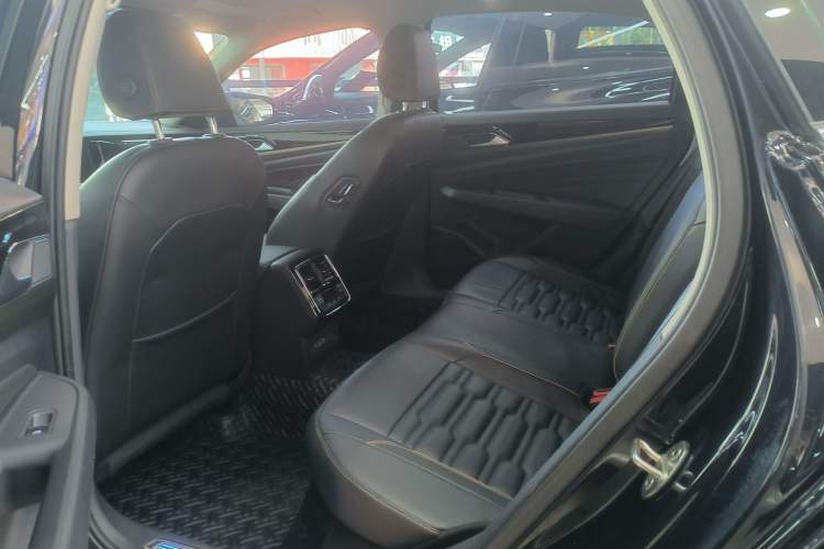 Used Volkswagen Passat New Energy 2020 430 PHEV Hybrid Elite Edition China VI Standard Interior 7