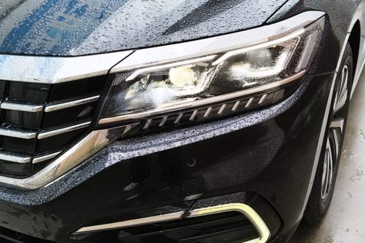 Used Volkswagen Passat New Energy 2020 430 PHEV Hybrid Luxury Edition China VI Standard Left Front Headlight
