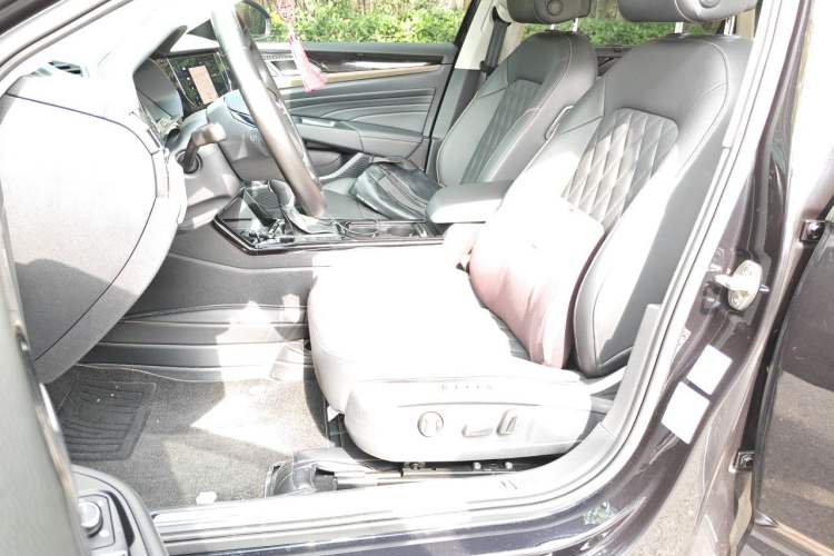 Used Volkswagen Passat New Energy 2020 430 PHEV Hybrid Luxury Edition China VI Standard Left Front Seat