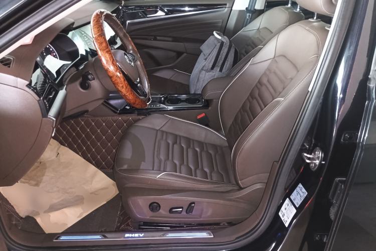 Used Volkswagen Passat New Energy 2020 430 PHEV Hybrid Elite Edition China VI Standard Left Front Seat