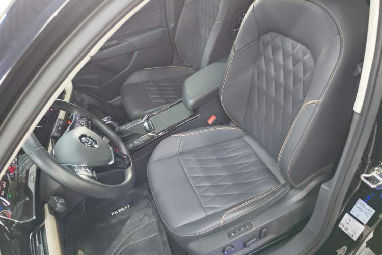 Used Volkswagen Passat New Energy 2020 430 PHEV Hybrid Luxury Edition China VI Standard Left Front Seat