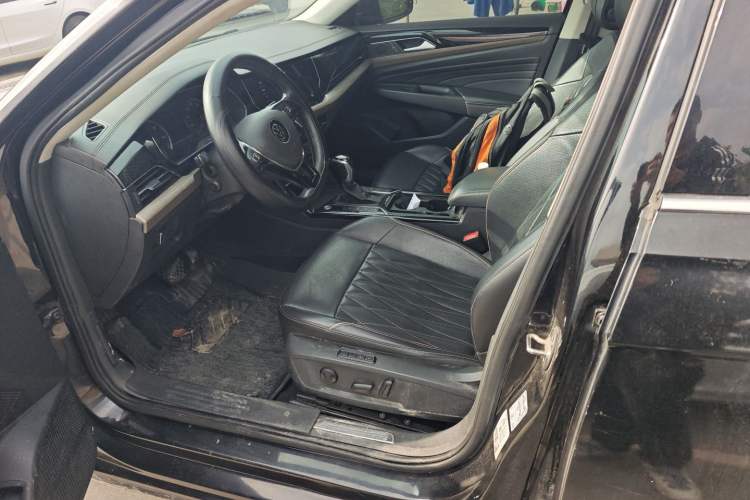 Used Volkswagen Passat New Energy 2020 430 PHEV Hybrid Luxury Edition China VI Standard Left Front Seat