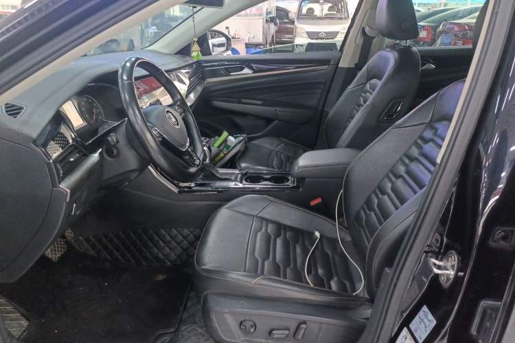 Used Volkswagen Passat New Energy 2020 430 PHEV Hybrid Elite Edition China VI Standard Left Front Seat