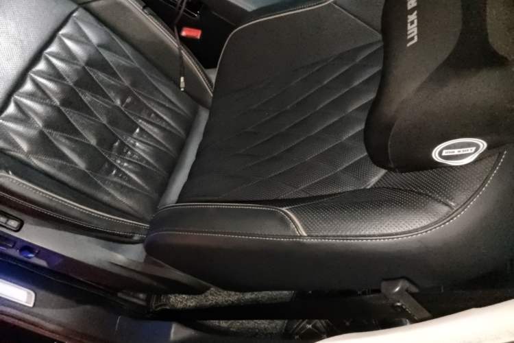 Used Volkswagen Passat New Energy 2020 430 PHEV Hybrid Luxury Edition China VI Standard Left Front Seat