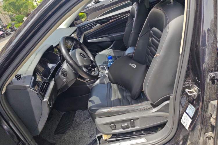 Used Volkswagen Passat New Energy 2020 430 PHEV Hybrid Elite Edition China VI Standard Left Front Seat