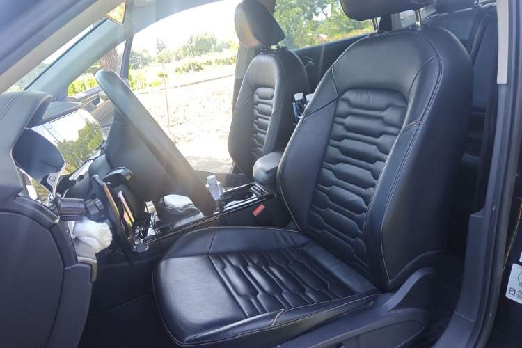Used Volkswagen Passat New Energy 2020 430 PHEV Hybrid Elite Edition China VI Standard Left Front Seat