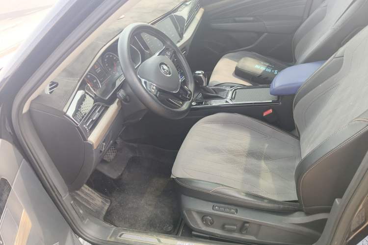 Used Volkswagen Passat New Energy 2020 430 PHEV Hybrid Luxury Edition China VI Standard Left Front Seat
