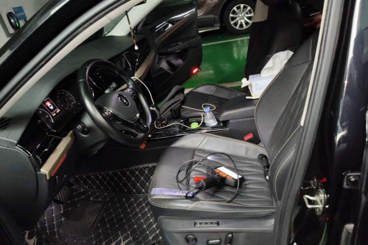Used Volkswagen Passat New Energy 2020 430 PHEV Hybrid Luxury Edition China VI Standard Left Front Seat