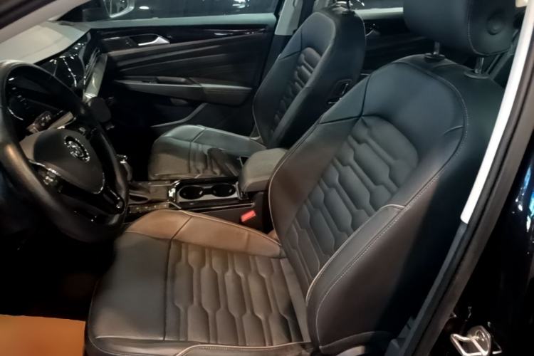 Used Volkswagen Passat New Energy 2020 430 PHEV Hybrid Elite Edition China VI Standard Left Front Seat