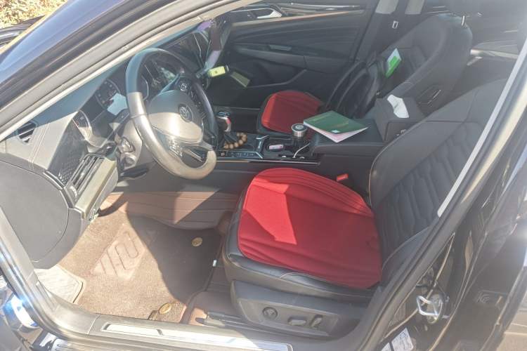 Used Volkswagen Passat New Energy 2020 430 PHEV Hybrid Elite Edition China VI Standard Left Front Seat