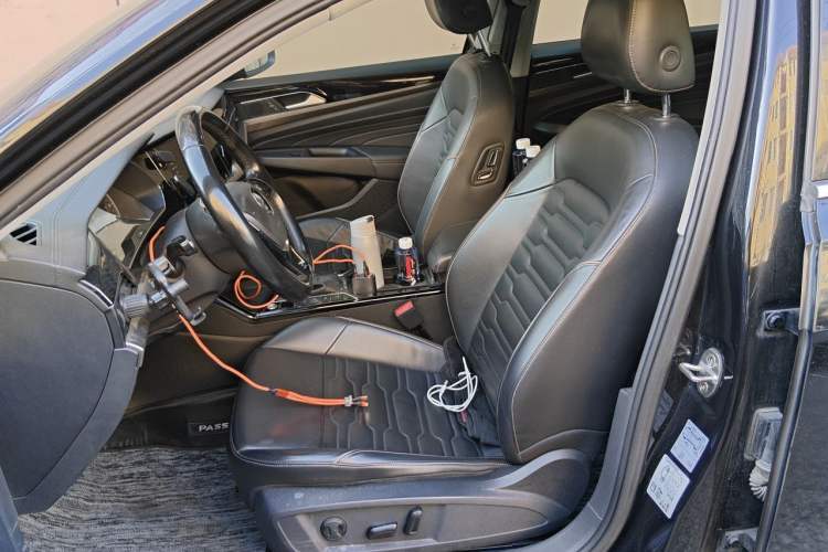 Used Volkswagen Passat New Energy 2020 430 PHEV Hybrid Elite Edition China VI Standard Left Front Seat