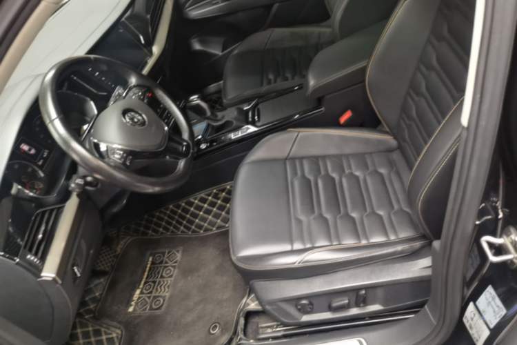 Used Volkswagen Passat New Energy 2020 430 PHEV Hybrid Elite Edition China VI Standard Left Front Seat