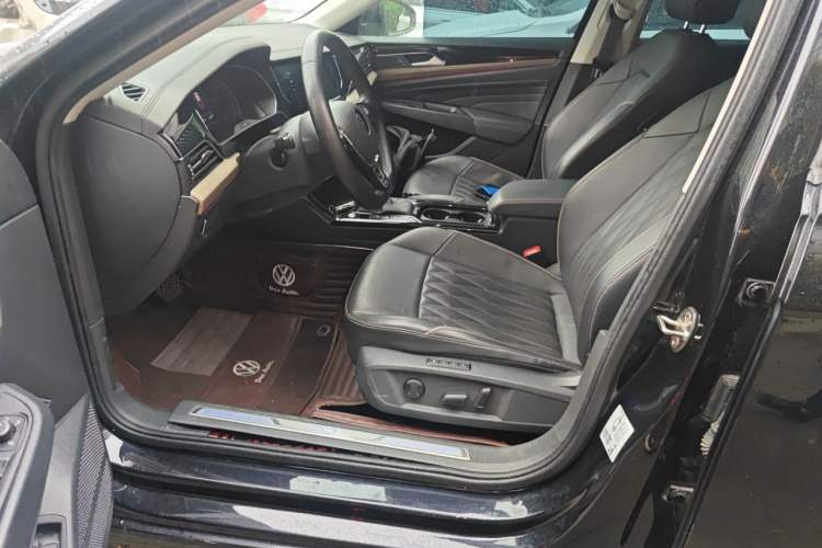 Used Volkswagen Passat New Energy 2020 430 PHEV Hybrid Luxury Edition China VI Standard Left Front Seat