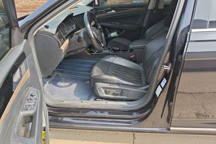 Used Volkswagen Passat New Energy 2020 430 PHEV Hybrid Luxury Edition China VI Standard Left Front Seat