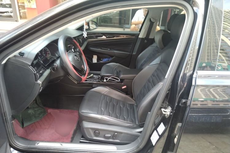 Used Volkswagen Passat New Energy 2020 430 PHEV Hybrid Elite Edition China VI Standard Left Front Seat