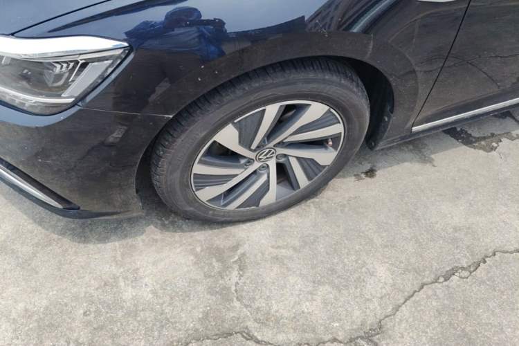 Used Volkswagen Passat New Energy 2020 430 PHEV Hybrid Luxury Edition China VI Standard Left Front Wheel Hub