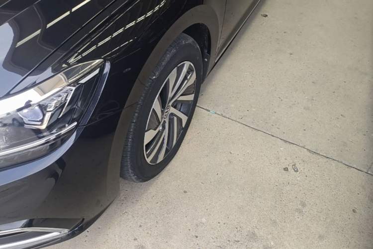 Used Volkswagen Passat New Energy 2020 430 PHEV Hybrid Elite Edition China VI Standard Left Front Wheel Hub