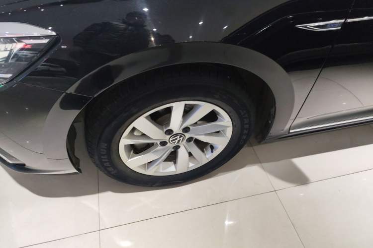 Used Volkswagen Passat New Energy 2020 430 PHEV Hybrid Elite Edition China VI Standard Left Front Wheel Hub