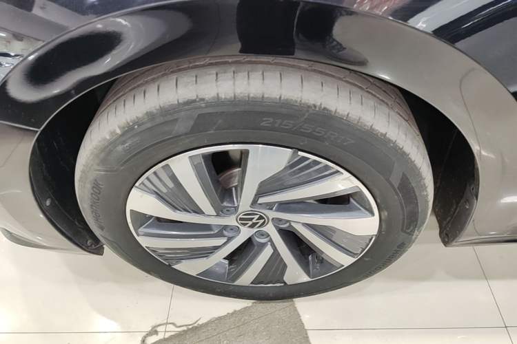 Used Volkswagen Passat New Energy 2020 430 PHEV Hybrid Elite Edition China VI Standard Left Front Wheel Hub