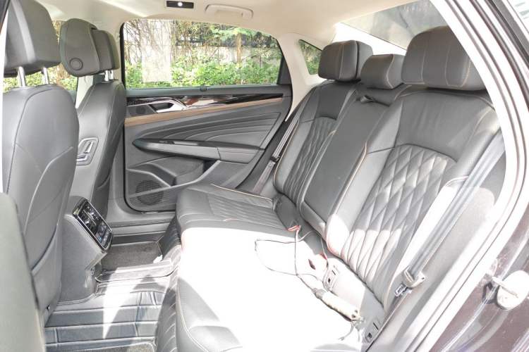 Used Volkswagen Passat New Energy 2020 430 PHEV Hybrid Luxury Edition China VI Standard Left Rear Seat
