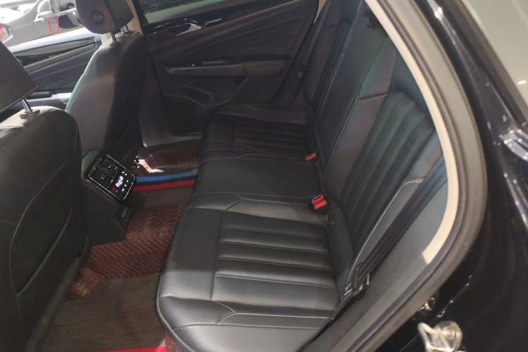 Used Volkswagen Passat New Energy 2020 430 PHEV Hybrid Elite Edition China VI Standard Left Rear Seat