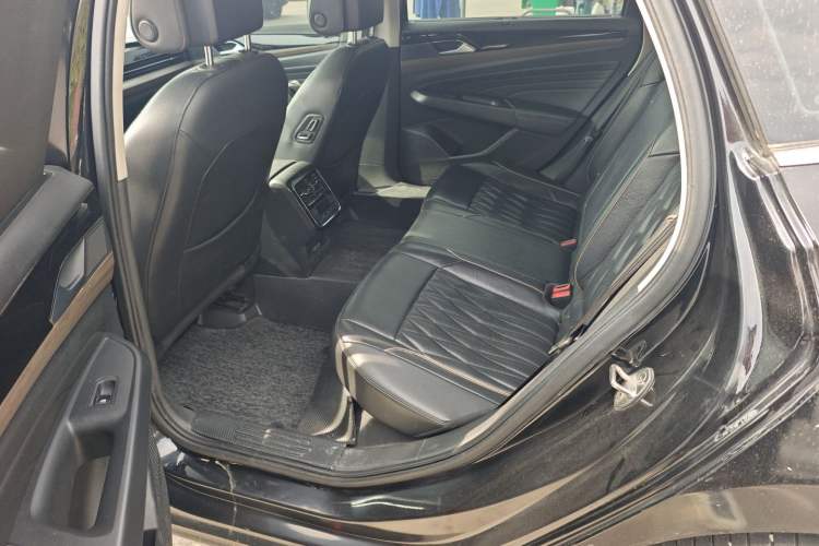 Used Volkswagen Passat New Energy 2020 430 PHEV Hybrid Luxury Edition China VI Standard Left Rear Seat