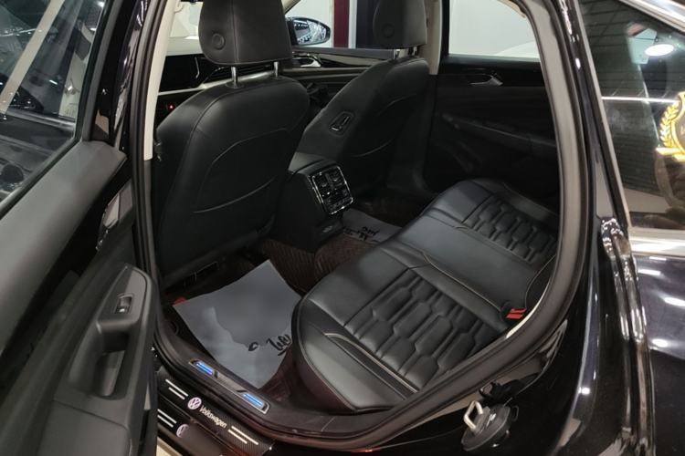 Used Volkswagen Passat New Energy 2020 430 PHEV Hybrid Elite Edition China VI Standard Left Rear Seat