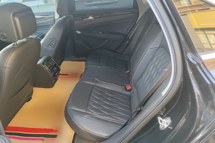 Used Volkswagen Passat New Energy 2020 430 PHEV Hybrid Luxury Edition China VI Standard Left Rear Seat