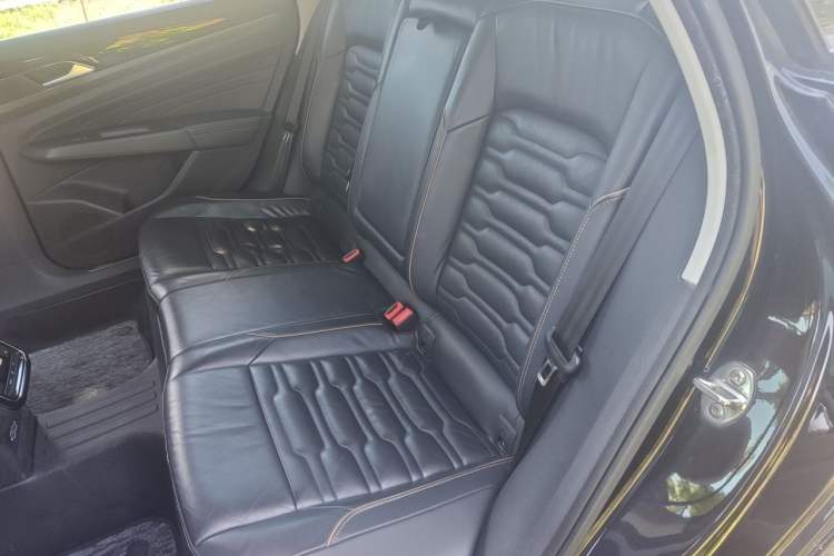 Used Volkswagen Passat New Energy 2020 430 PHEV Hybrid Elite Edition China VI Standard Left Rear Seat