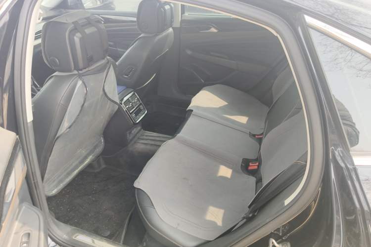 Used Volkswagen Passat New Energy 2020 430 PHEV Hybrid Luxury Edition China VI Standard Left Rear Seat