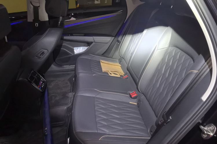 Used Volkswagen Passat New Energy 2020 430 PHEV Hybrid Luxury Edition China VI Standard Left Rear Seat