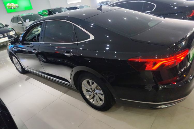 Used Volkswagen Passat New Energy 2020 430 PHEV Hybrid Elite Edition China VI Standard Left Side