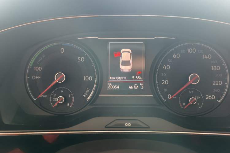 Used Volkswagen Passat New Energy 2020 430 PHEV Hybrid Luxury Edition China VI Standard Odometer Close Up