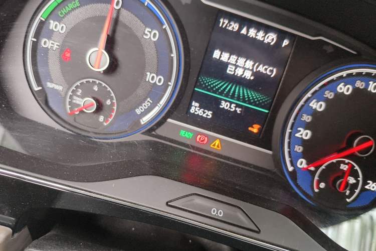 Used Volkswagen Passat New Energy 2020 430 PHEV Hybrid Luxury Edition China VI Standard Odometer Close Up