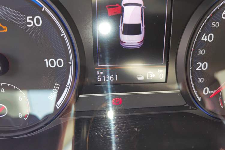 Used Volkswagen Passat New Energy 2020 430 PHEV Hybrid Luxury Edition China VI Standard Odometer Close Up