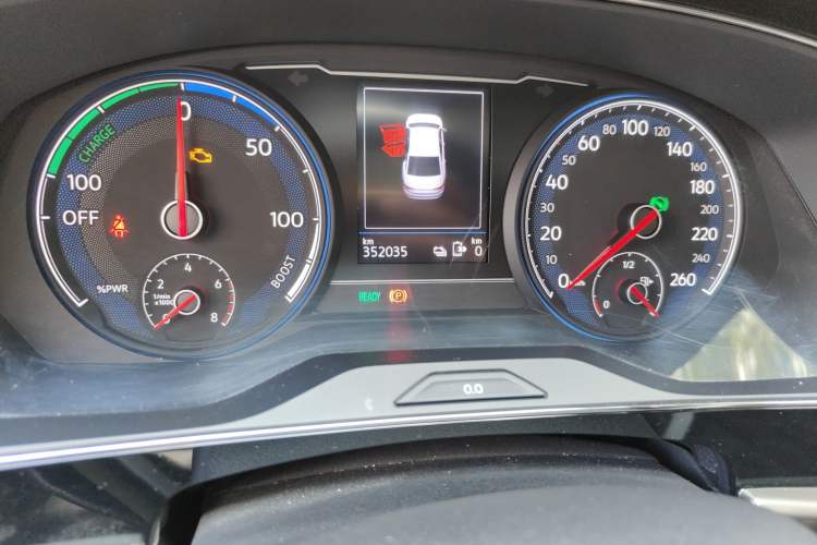 Used Volkswagen Passat New Energy 2020 430 PHEV Hybrid Elite Edition China V Standard Odometer Close Up