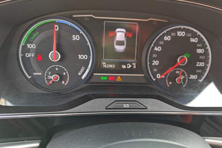 Used Volkswagen Passat New Energy 2020 430 PHEV Hybrid Elite Edition China VI Standard Odometer Close Up