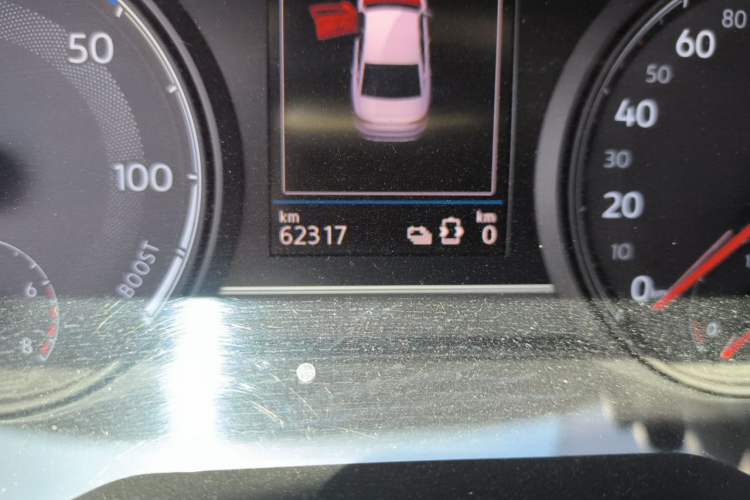 Used Volkswagen Passat New Energy 2020 430 PHEV Hybrid Luxury Edition China VI Standard Odometer Close Up