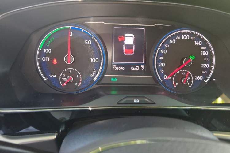 Used Volkswagen Passat New Energy 2020 430 PHEV Hybrid Elite Edition China VI Standard Odometer Close Up