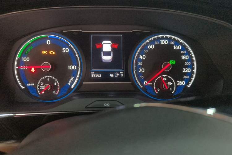Used Volkswagen Passat New Energy 2020 430 PHEV Hybrid Elite Edition China VI Standard Odometer Close Up