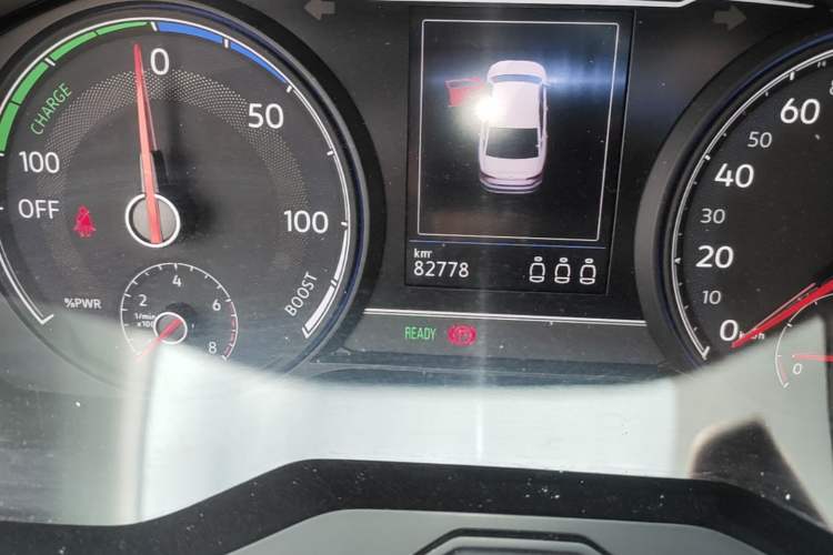 Used Volkswagen Passat New Energy 2020 430 PHEV Hybrid Elite Edition China VI Standard Odometer Close Up