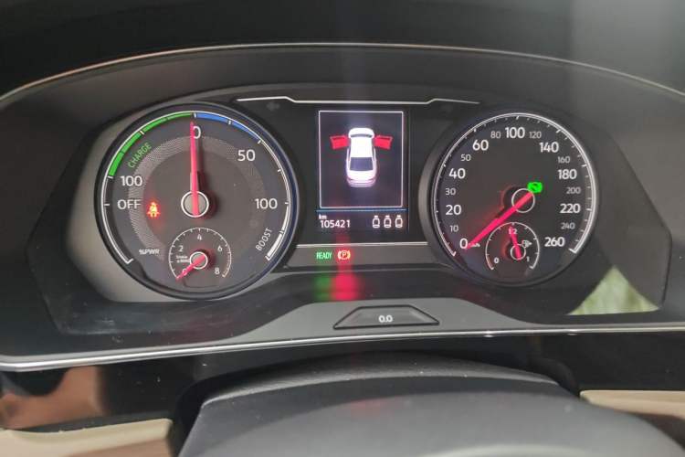 Used Volkswagen Passat New Energy 2020 430 PHEV Hybrid Luxury Edition China VI Standard Odometer Close Up