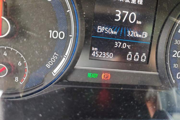 Used Volkswagen Passat New Energy 2020 430 PHEV Hybrid Elite Edition China VI Standard Odometer Close Up