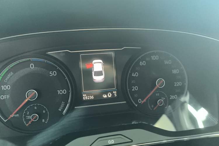Used Volkswagen Passat New Energy 2020 430 PHEV Hybrid Elite Edition China VI Standard Odometer Close Up