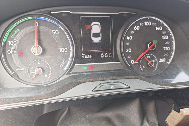 Used Volkswagen Passat New Energy 2020 430 PHEV Hybrid Luxury Edition China VI Standard Odometer Close Up