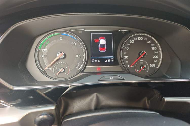 Used Volkswagen Passat New Energy 2020 430 PHEV Hybrid Elite Edition China VI Standard Odometer Close Up