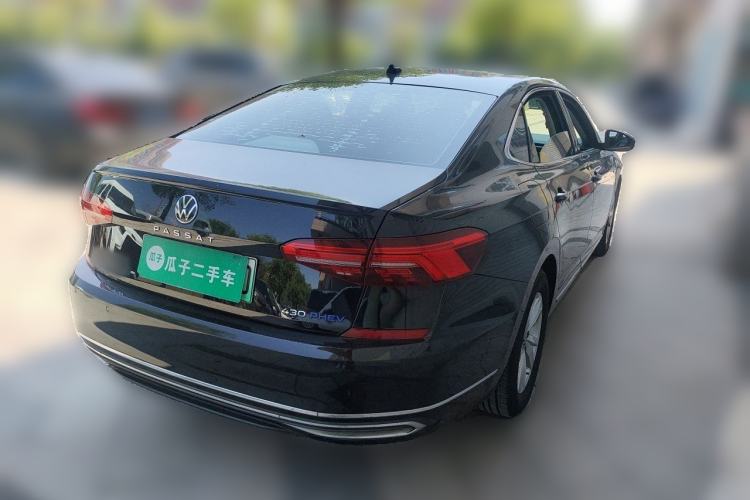 Used Volkswagen Passat New Energy  Rear Right 45 Deg