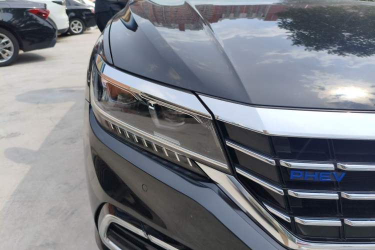 Used Volkswagen Passat New Energy 2020 430 PHEV Hybrid Luxury Edition China VI Standard Right Front Headlight