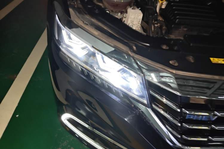 Used Volkswagen Passat New Energy 2020 430 PHEV Hybrid Luxury Edition China VI Standard Right Front Headlight