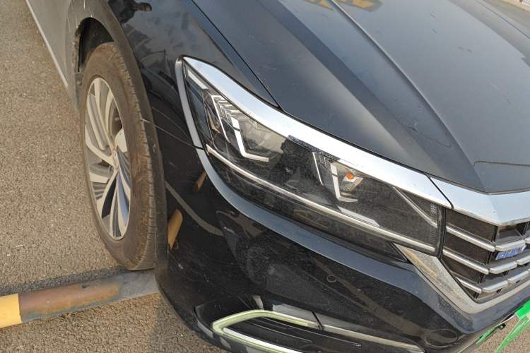 Used Volkswagen Passat New Energy 2020 430 PHEV Hybrid Elite Edition China VI Standard Right Front Headlight